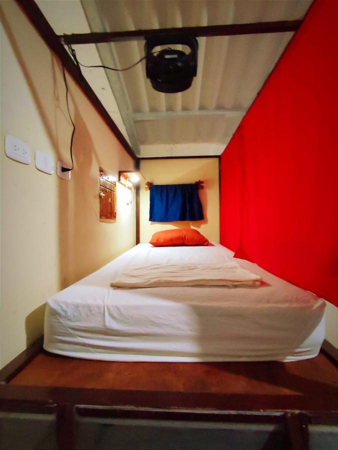 Raindance Hostel Santa Cruz Buitenkant foto