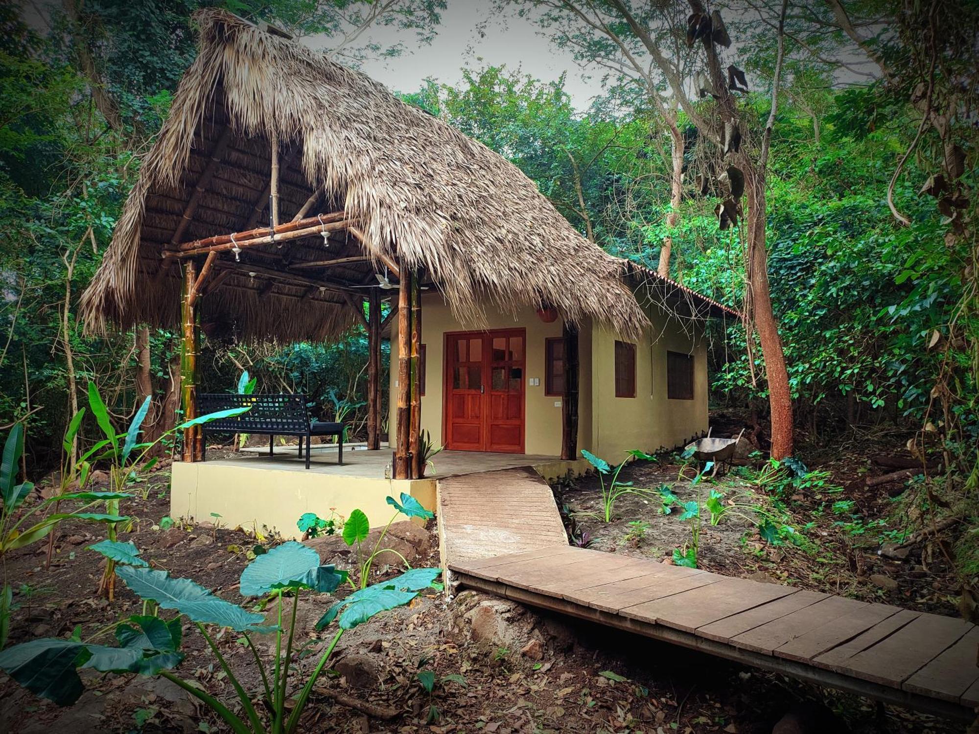 Raindance Hostel Santa Cruz Buitenkant foto